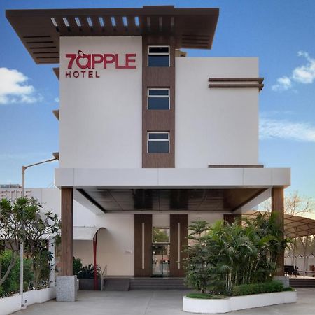 7 Apple Hotel, Vadodara Exterior photo